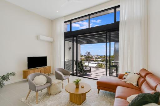 Relaxed Beachside Stay in Cabarita - Housity