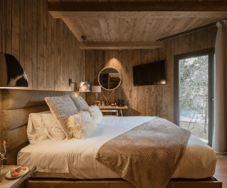 The Mountains Hotel - Housity
