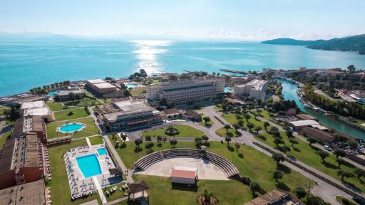 Messonghi Beach Holiday Resort - Housity