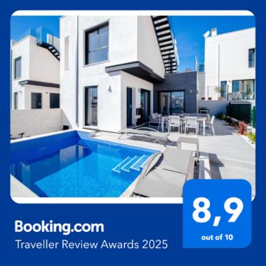 Villa de lujo con piscina - Housity