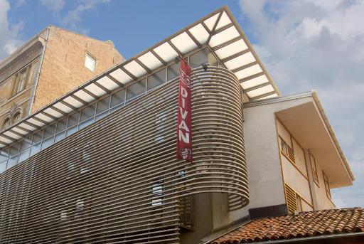 Hotel Divan - Housity
