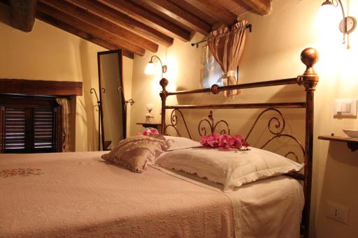 Casa Vacanze Le Antiche Pietre - Housity