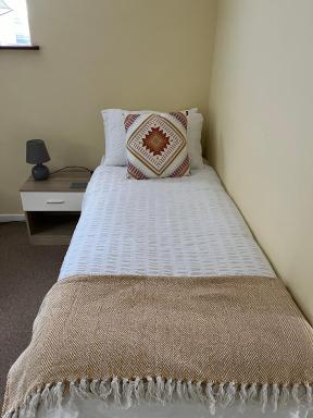 Quest Fulfiller - Near hospital Free parking and Garden - Housity