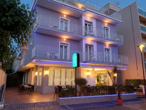 Hotel REX - Housity