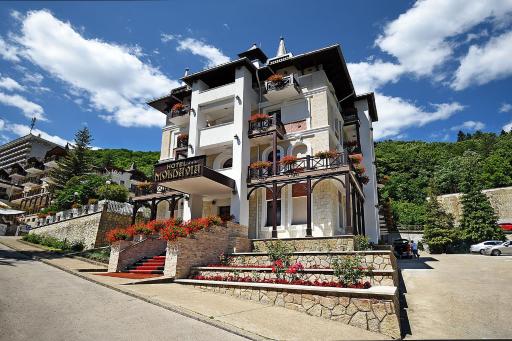 Hotel Moldavia - Housity