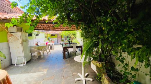 Hostel Familiar - Housity