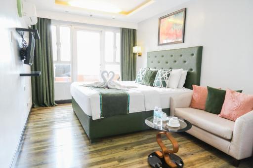 Pacific Bay Grand Suites - Hizvo