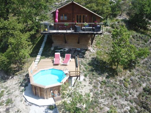 Chalet sur pilotis avec accès jacuzzi - Housity