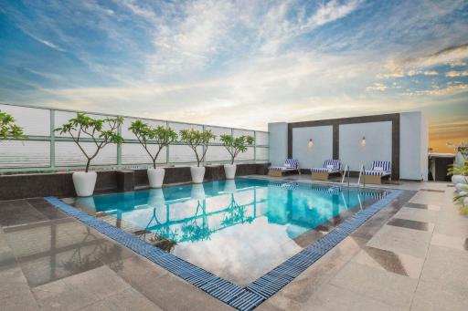 Country Inn & Suites by Radisson, Gurugram Sector 12 - Housity