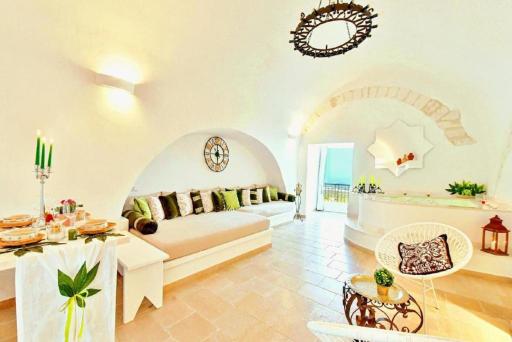 Stellaris Suite con Jacuzzi Idromassaggio e Incantevole Vista Mare - Hizvo