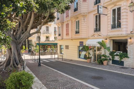 Hotel Select - Housity