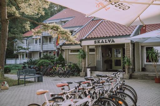 Skalva Nida - Housity