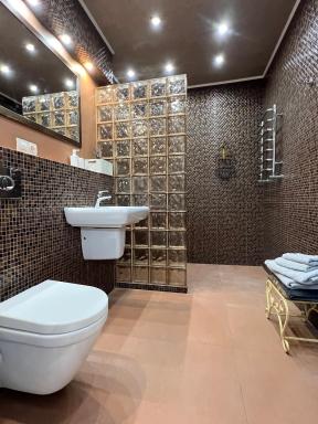 Chernigov City Apartments na Peremohy - Housity