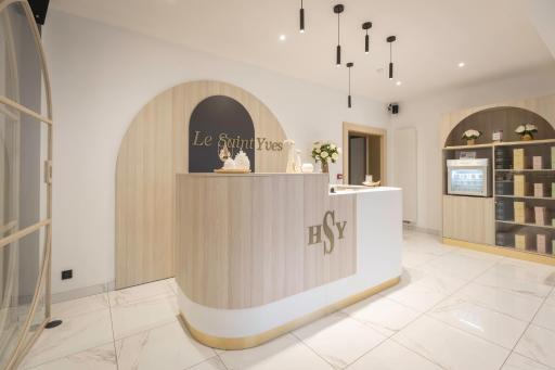 Hotel Le Saint-Yves - Housity