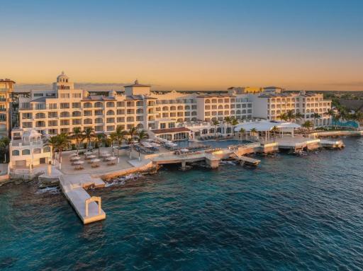 Cozumel Palace-All Inclusive - Housity