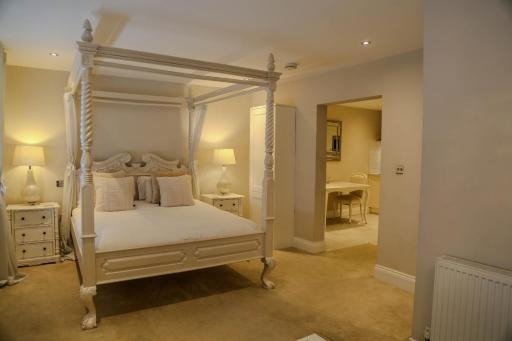 No.10 Preston - Housity