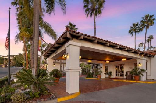 Best Western Plus Hacienda Hotel Old Town - Housity
