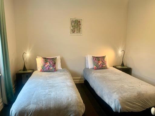 Roslyn Business Studio - 2 bedroom - Housity