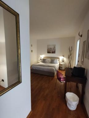 Palazzo Cusani Charming Rooms - Housity