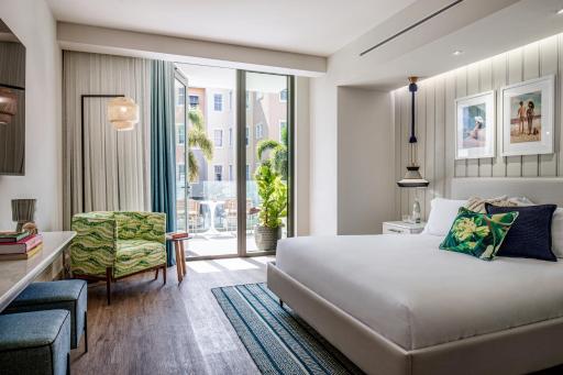 The Ray Hotel Delray Beach, Curio Collection By Hilton - Housity