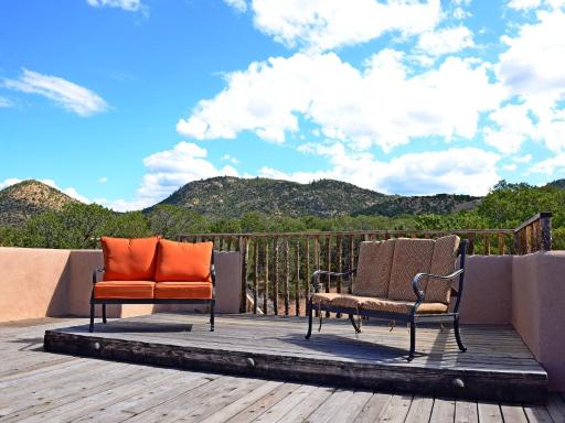 Moonstar, 4 Bedrooms, Sleeps 10, Pet Friendly, Fireplace, Views, WiFi - Housity