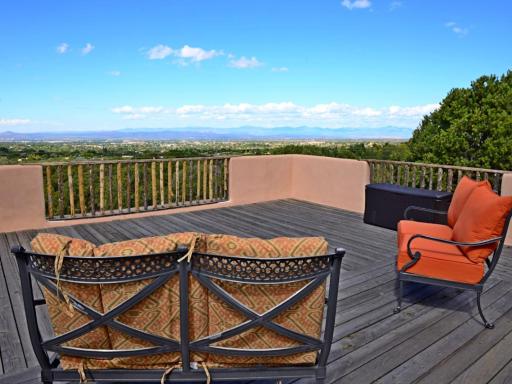 Moonstar, 4 Bedrooms, Sleeps 10, Pet Friendly, Fireplace, Views, WiFi - Housity