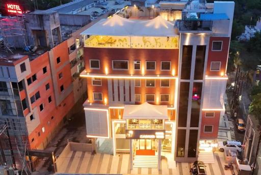 HOTEL KADAMB TREE - Housity