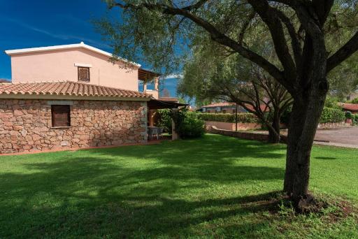 Outstanding Residenza Gallura 2 Bedrm T6 sleeps6 - Housity