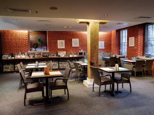 Lancaster Arts Hotel - Housity