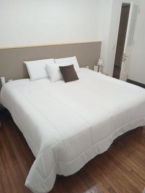 Colville Hospedaje, a 1 cuadra de la plaza mayor de lima - Housity