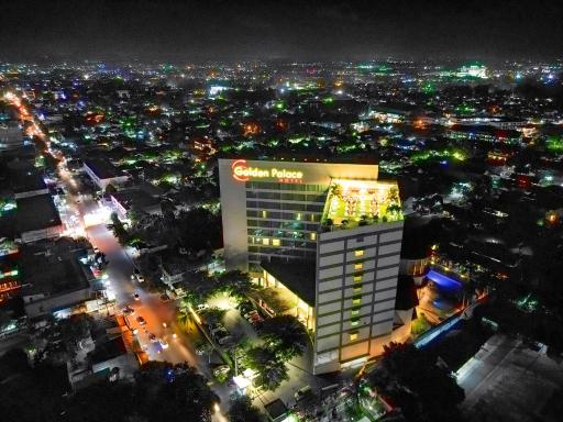 Golden Palace Hotel Lombok - Housity