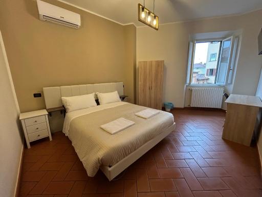 Window To The Tower - Housity