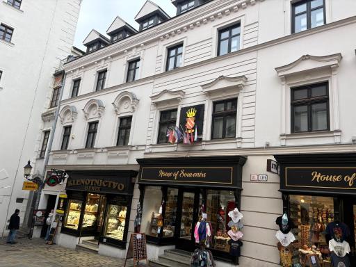 VIP Apartments - Housity