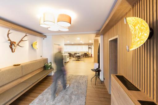 Königshof Bed and Breakfast - Housity