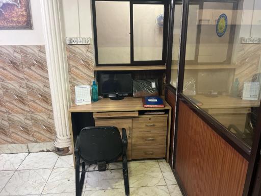 Hotel O Mominpur Guest House - Housity