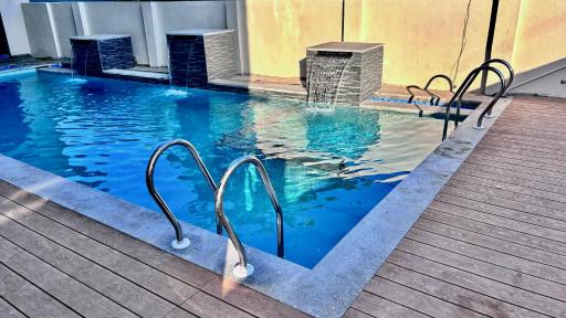 Hotel Castle Manor - Auroville Beach - Housity