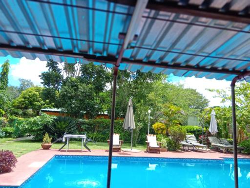 Gloria's Bed and Breakfast - Housity