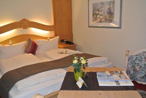 AKZENT Hotel Am Bach - Housity