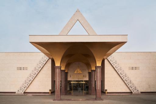 Pyramids Park Resort Cairo - Housity