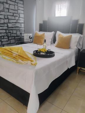 The Citrus Guesthouse in Tampa - Hizvo