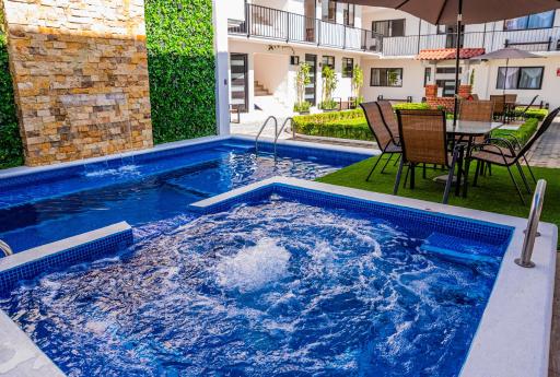 Hotel Bungalows Casa Blanca - Housity