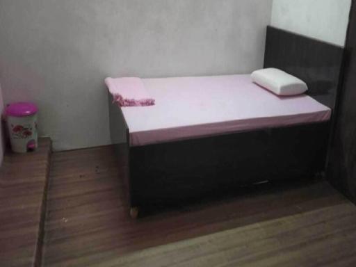 OYO Hotel Diamond - Housity