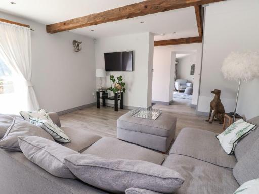 Cunliffe Barn - Housity