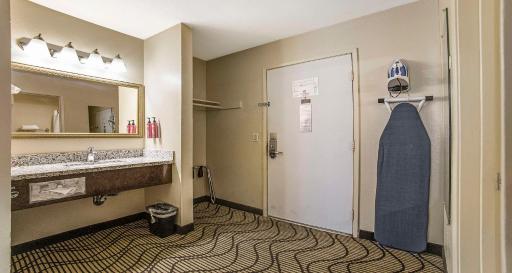 SureStay Plus Hotel by Best Western Sacramento North - Housity