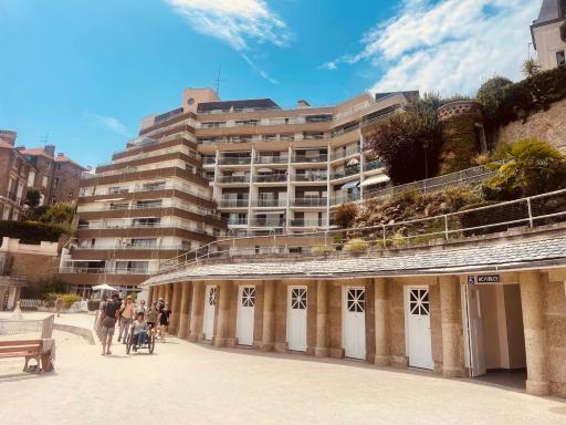 Résidence Le Crystal Dinard Plage - Housity