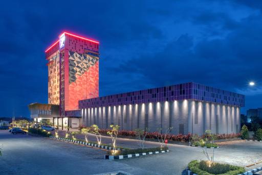 The Zuri Dumai - Housity