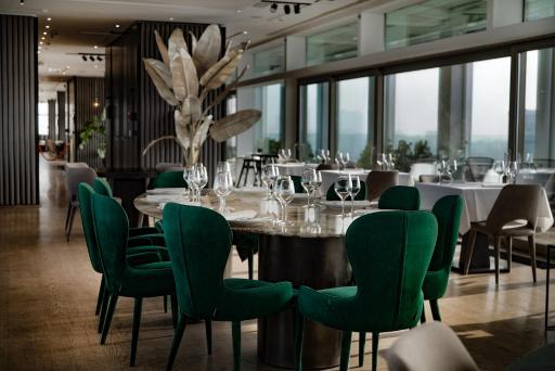 Metropol Palace, Belgrade - Housity