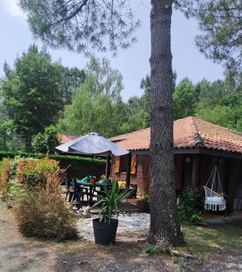 Chalet Camping Les Vignes - Housity