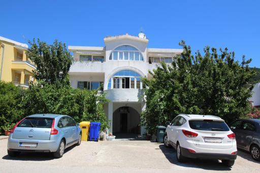 Apartments Mul - Housity