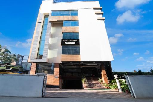 Super Townhouse Oak GS Road formerly D'Agneedeep - Housity